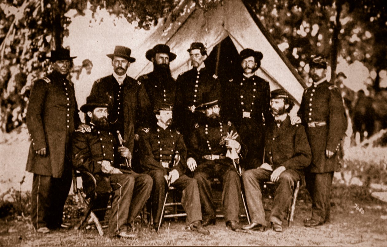 General Jefferson C. Davis and Staff, 1861-65 (sepia-bilde) av Mathew B. Brady