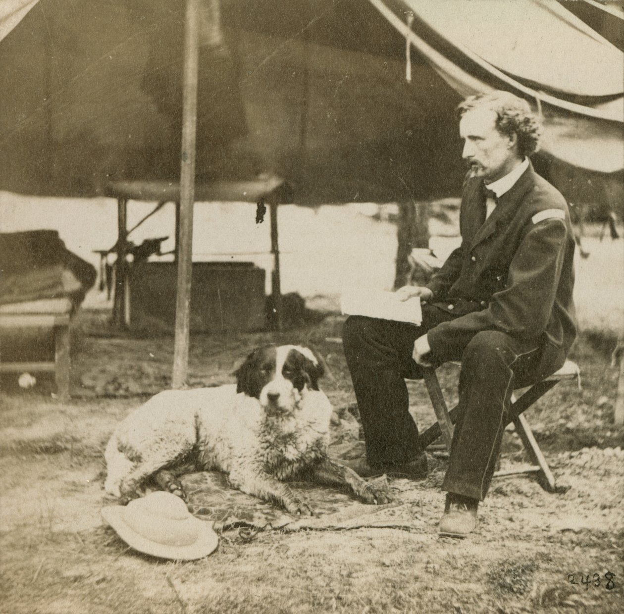 General Custer (1839-76) ved hans hovedkvarter, ca. 1864 av Mathew B. Brady