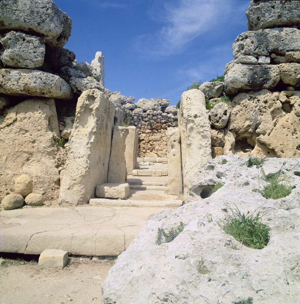 Megalittisk tempelsted, ca. 30 000-c. 25 000 f.Kr av Megalithic