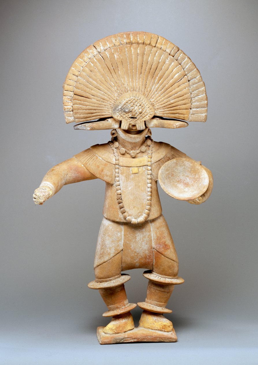 Danser med hodeplagg (lertøy) (se også 422924) av Mesoamerican