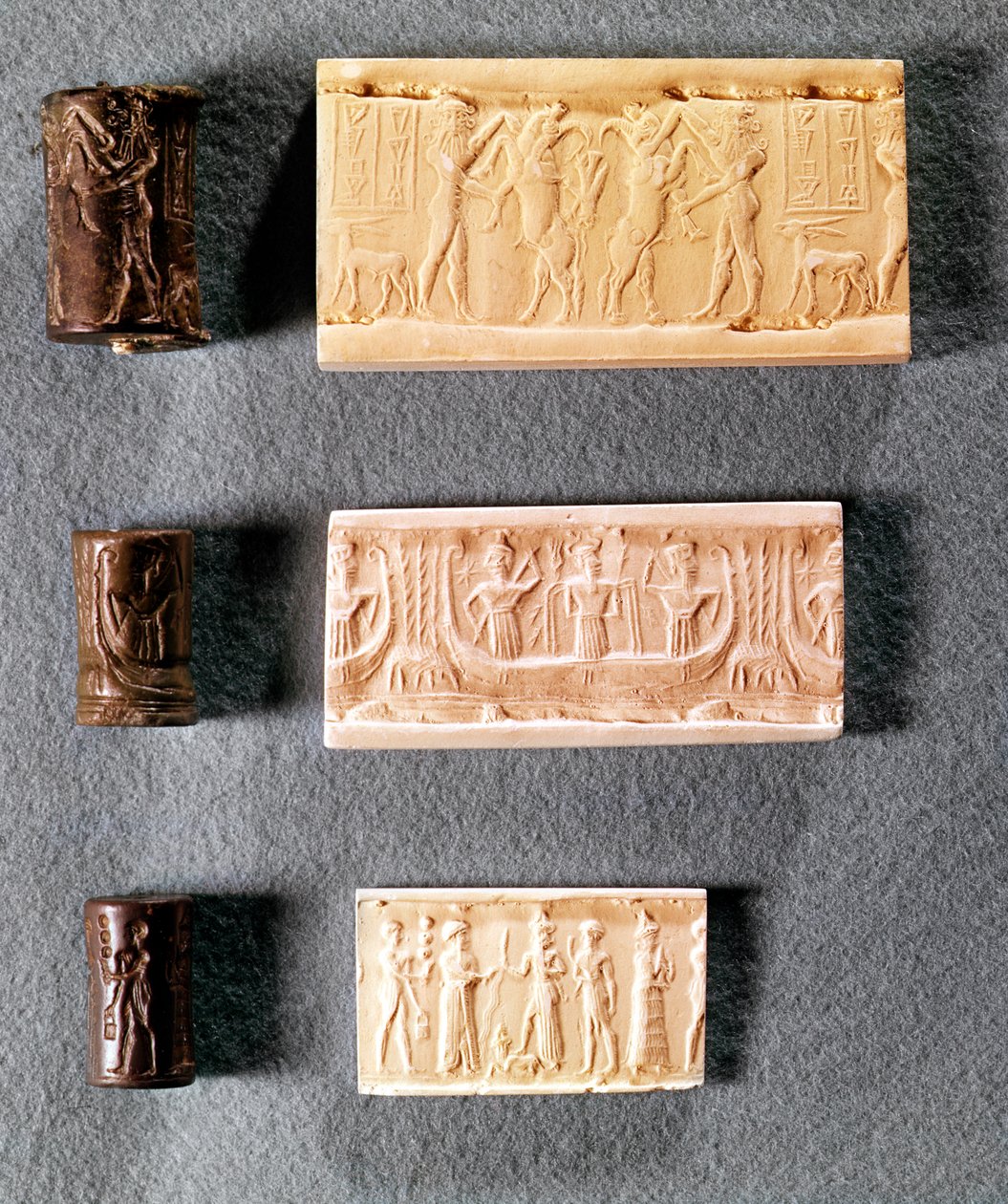 Tre sylindrede tetninger med avtrykk, 1. årtusen f.Kr. (metall og gips) av Mesopotamian
