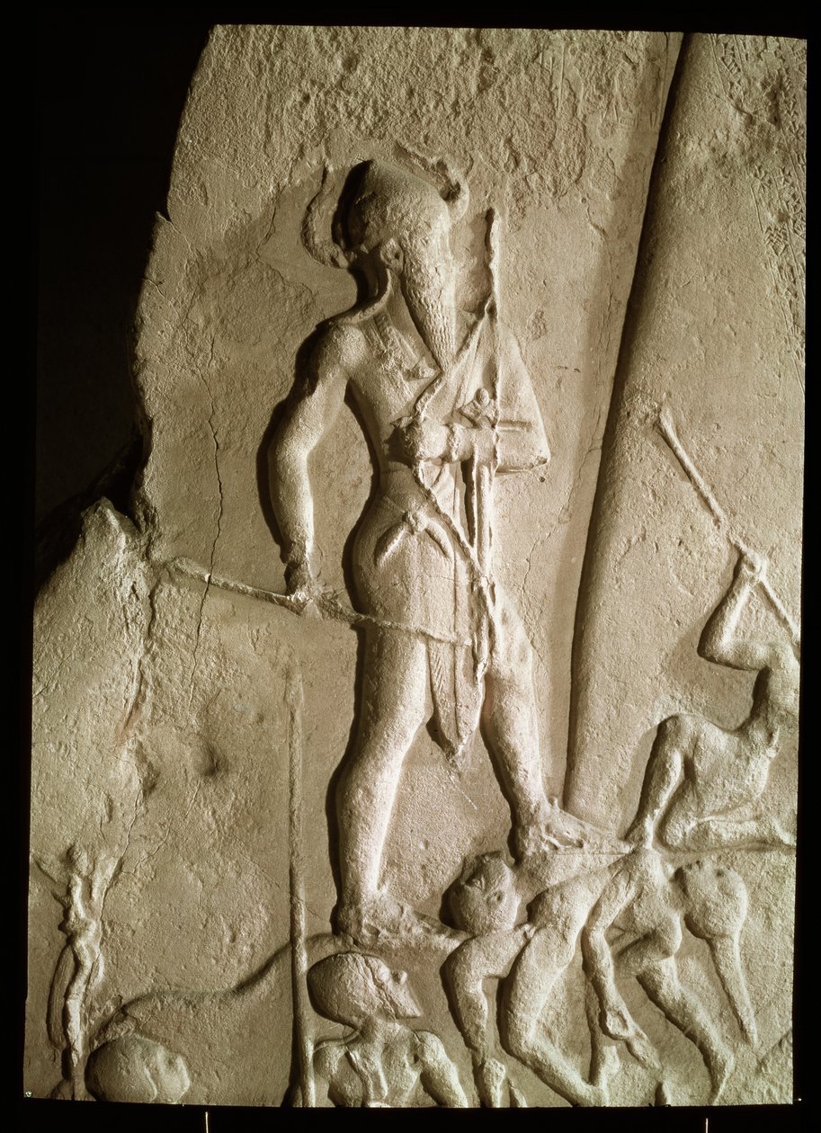 Victory Stele of Naram-Sin (2225-2185 f.Kr.) Konge av Akkad over Lullubi, Akkadian Period, ca. 2230 (rosa sandstein) (detalj) av Mesopotamian