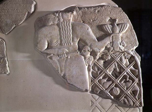 Stela of the Vultures, viet av Eannatum, prins av staten Lagash, til feiring av hans seier over byen Umma, fra Telloh, eldgamle Girsu (recto) tidlig dynastisk periode ca. 2450 f.Kr. av Mesopotamian