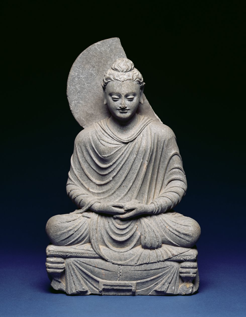 Sittende Buddha, Gandhara, 1.-3. århundre e.Kr. (skifer) av Pakistani School