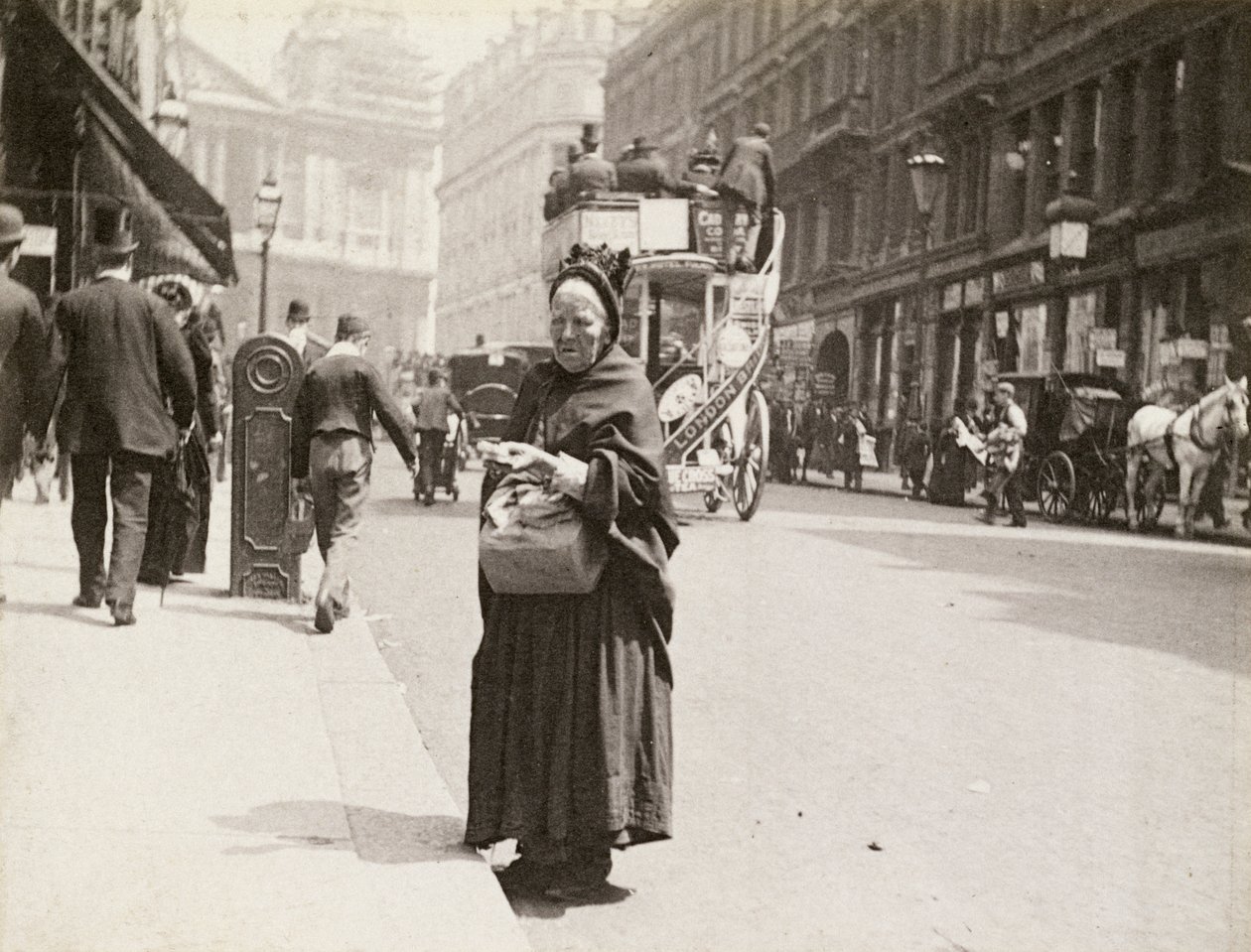 Fyrstikkselger, Ludgate Hill, London, 1893 av Paul Martin