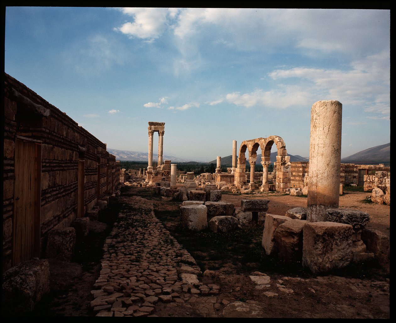 Utsikt over byen, 705-710 e.Kr av Period Umayyad