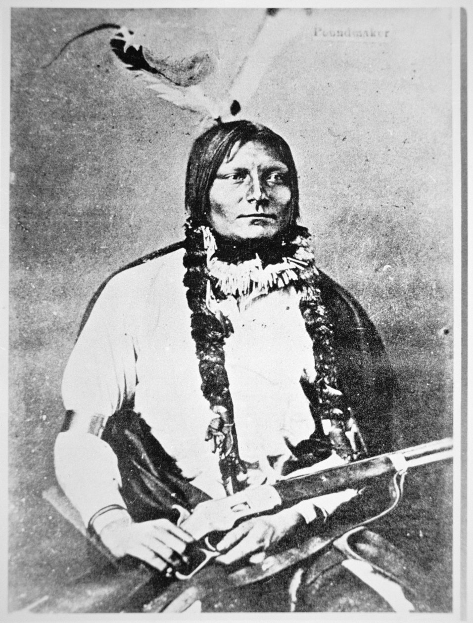 Poundmaker (s/hvitt-bilde) av Photographer Canadian