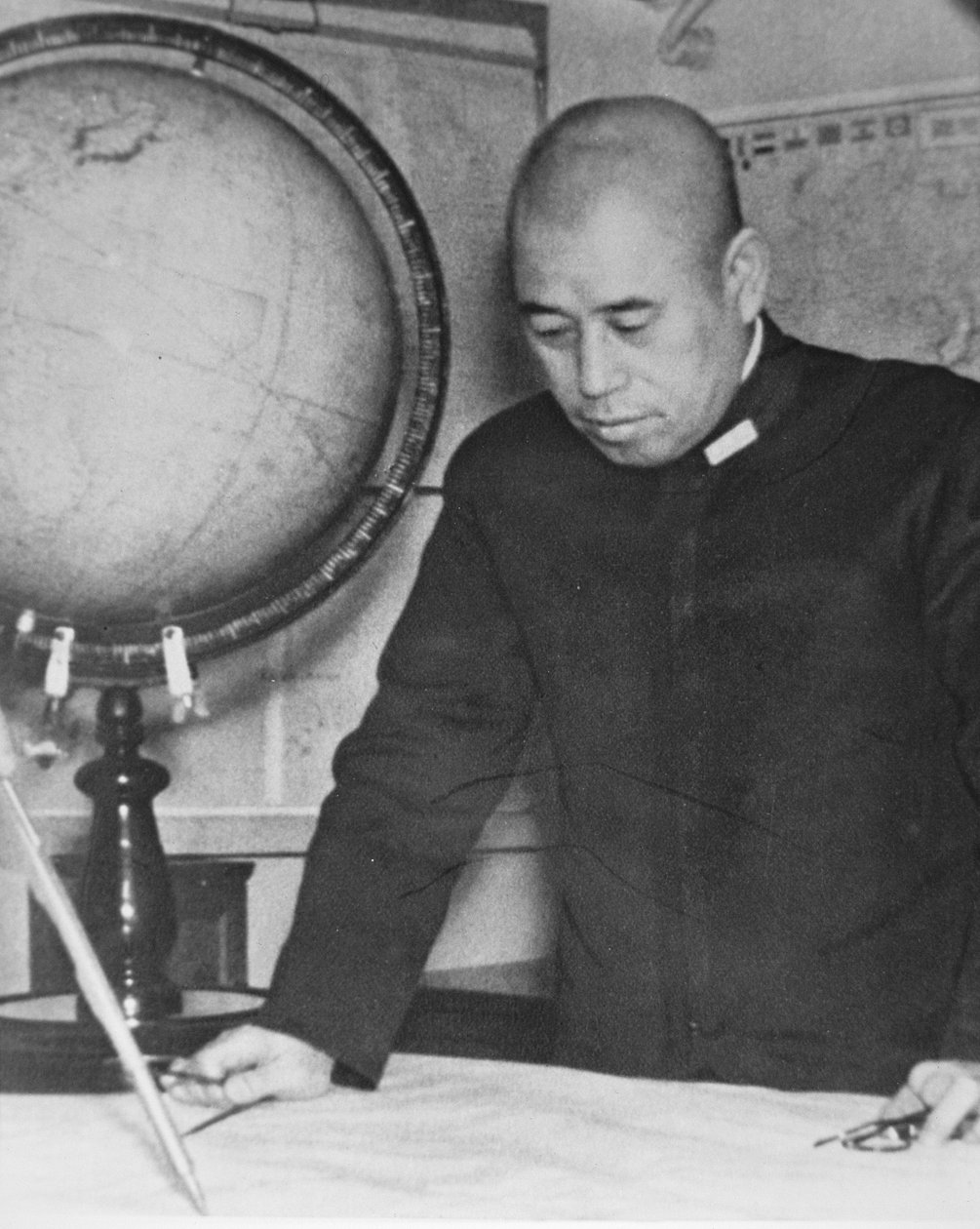 Admiral Yamamoto (s/hvitt bilde) av Photographer Japanese