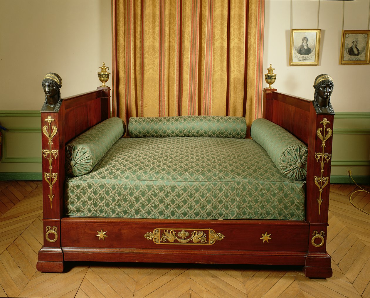 Napoleons seng fra keiserpalasset i Bordeaux, 1804-15 (tre og bronse) av Pierre Philippe Thomire