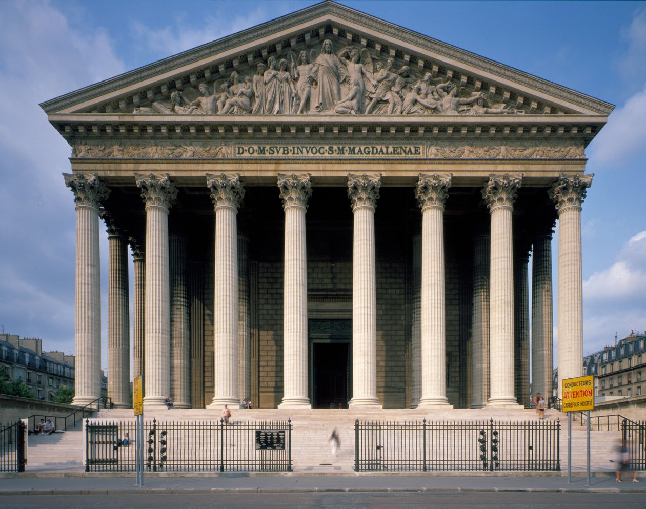 Church of the Madeleine in Paris. av Pierre Alexandre Vignon