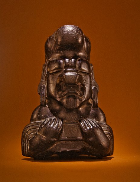 Mannsfigur, Olmec Culture (grønn serpentin) av Pre Columbian Pre Columbian