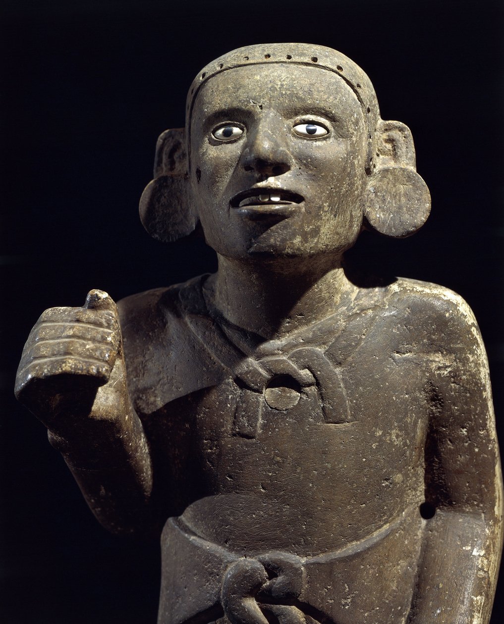 Pre-columbiansk sivilisasjon: skulptur av en aztekisk prest av Pre Columbian