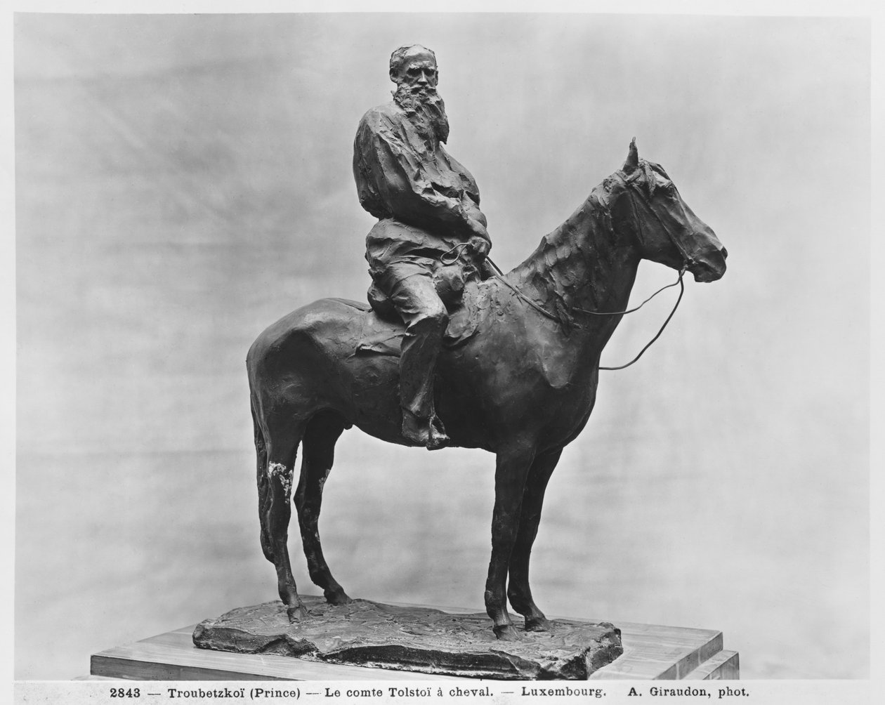 Leo Tolstoy rir Delire (bronse) av Prince Paul Petrovic Troubetzkoy