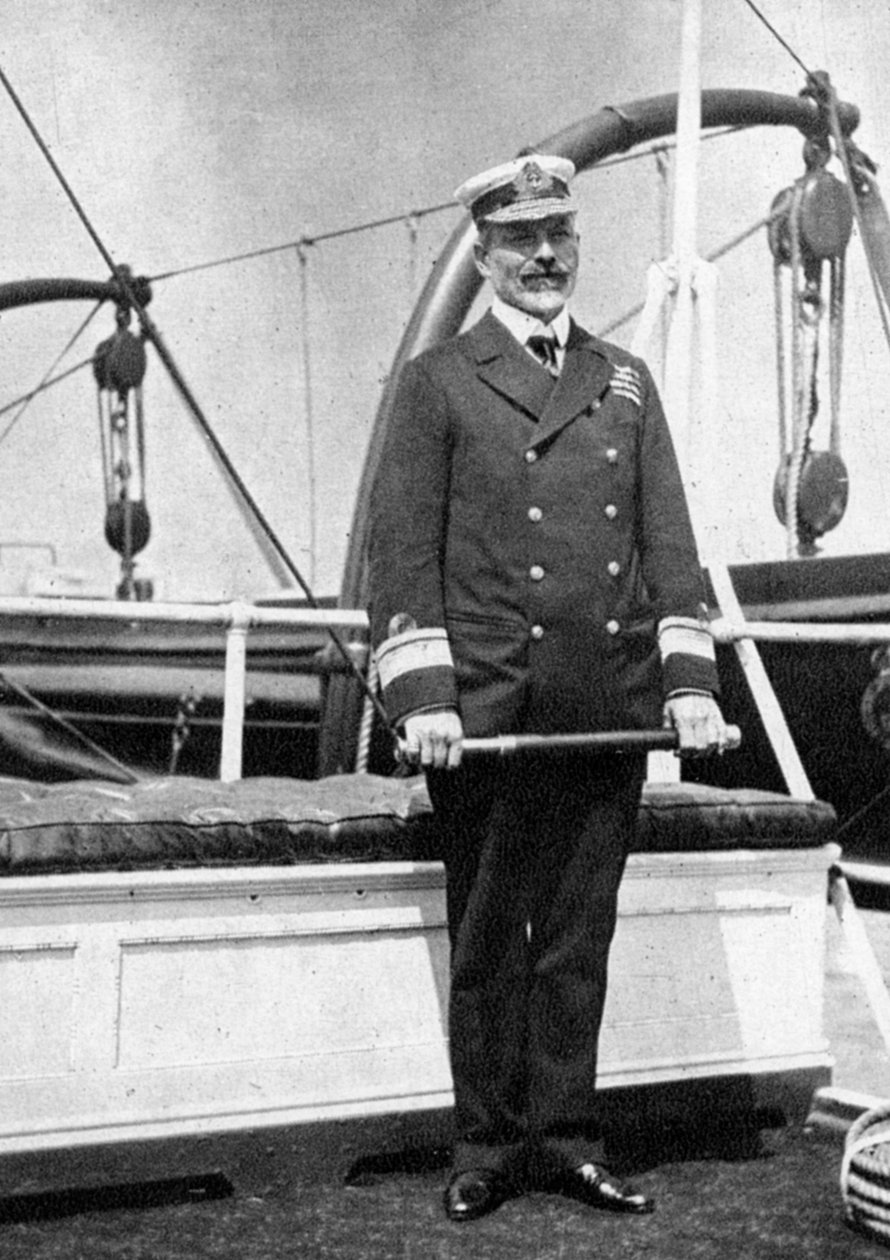 Commodore Sir Archibald Milne 1855-1938, 1908. av Queen Alexandra