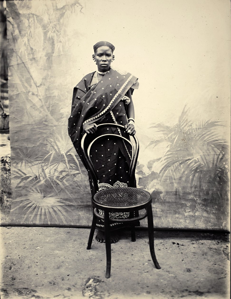 Swahili kvinne (gelatinsølvtrykk) av R. V. Pereira