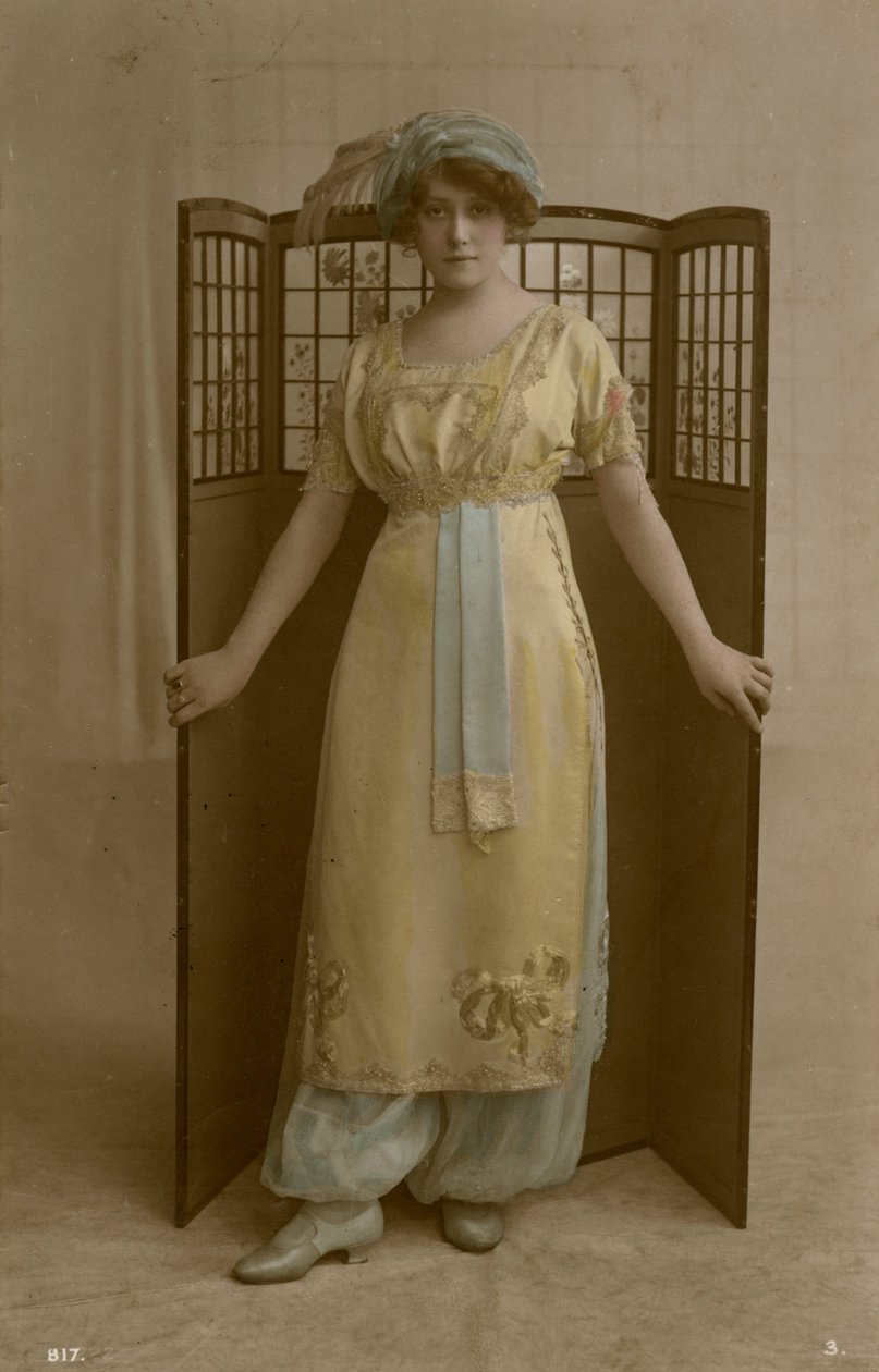 Kvinne, c1920. av Regent Publishing Co