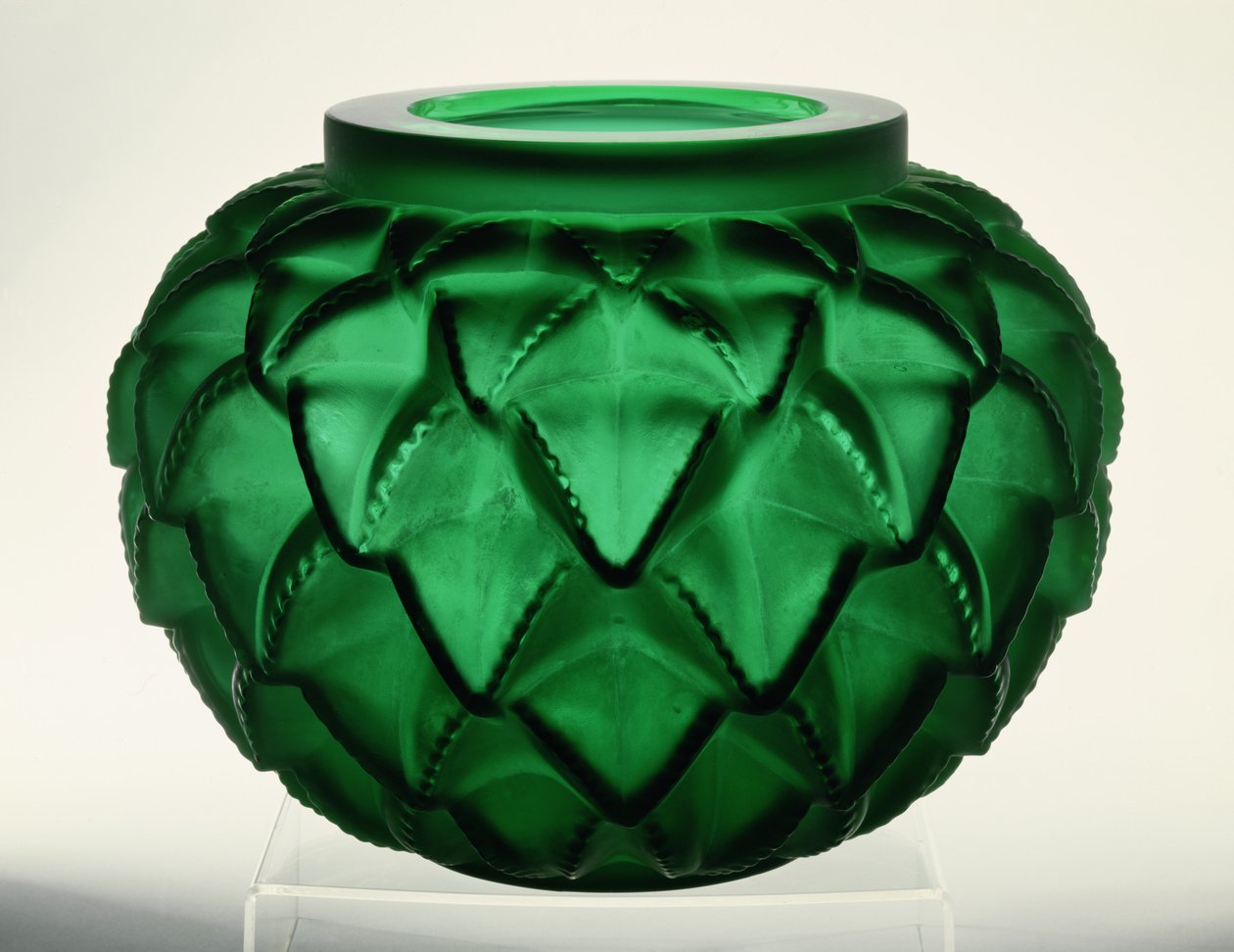 Languedoc vase, 1929 (pressstøpt grønt glass) av Rene Jules Lalique