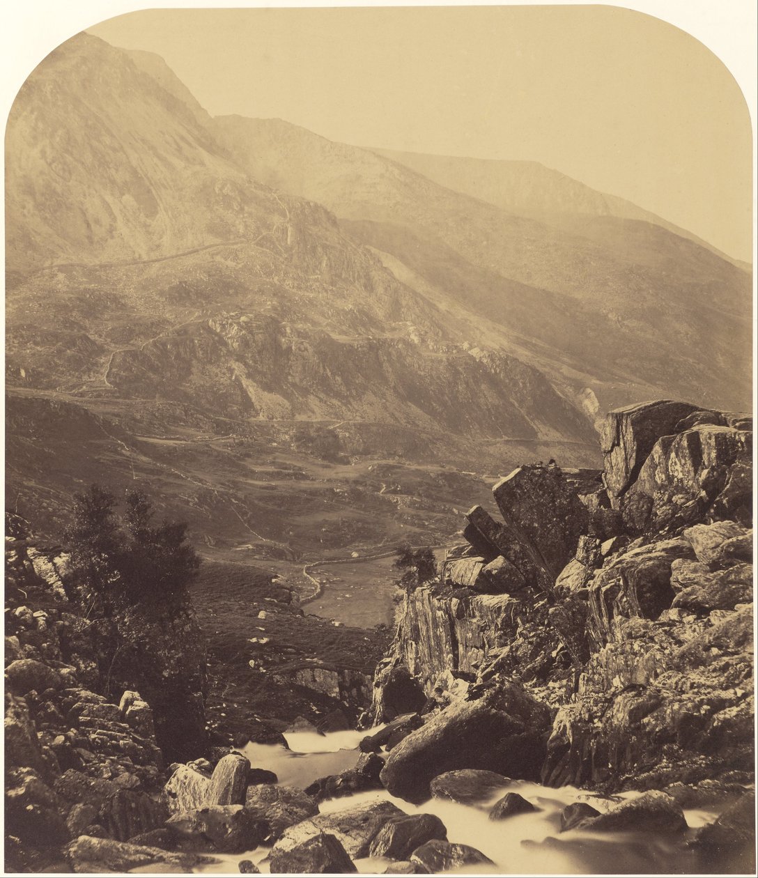 Utsikt fra Ogwen Falls til Nant Ffrancon av Roger Fenton