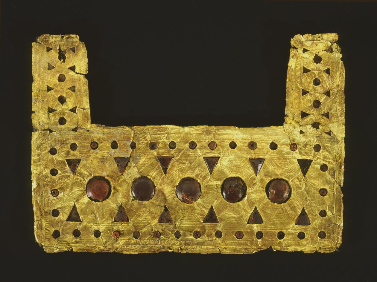 Brystplate, fra Castlellani-graven i Palestrina (gull og rav) av Roman