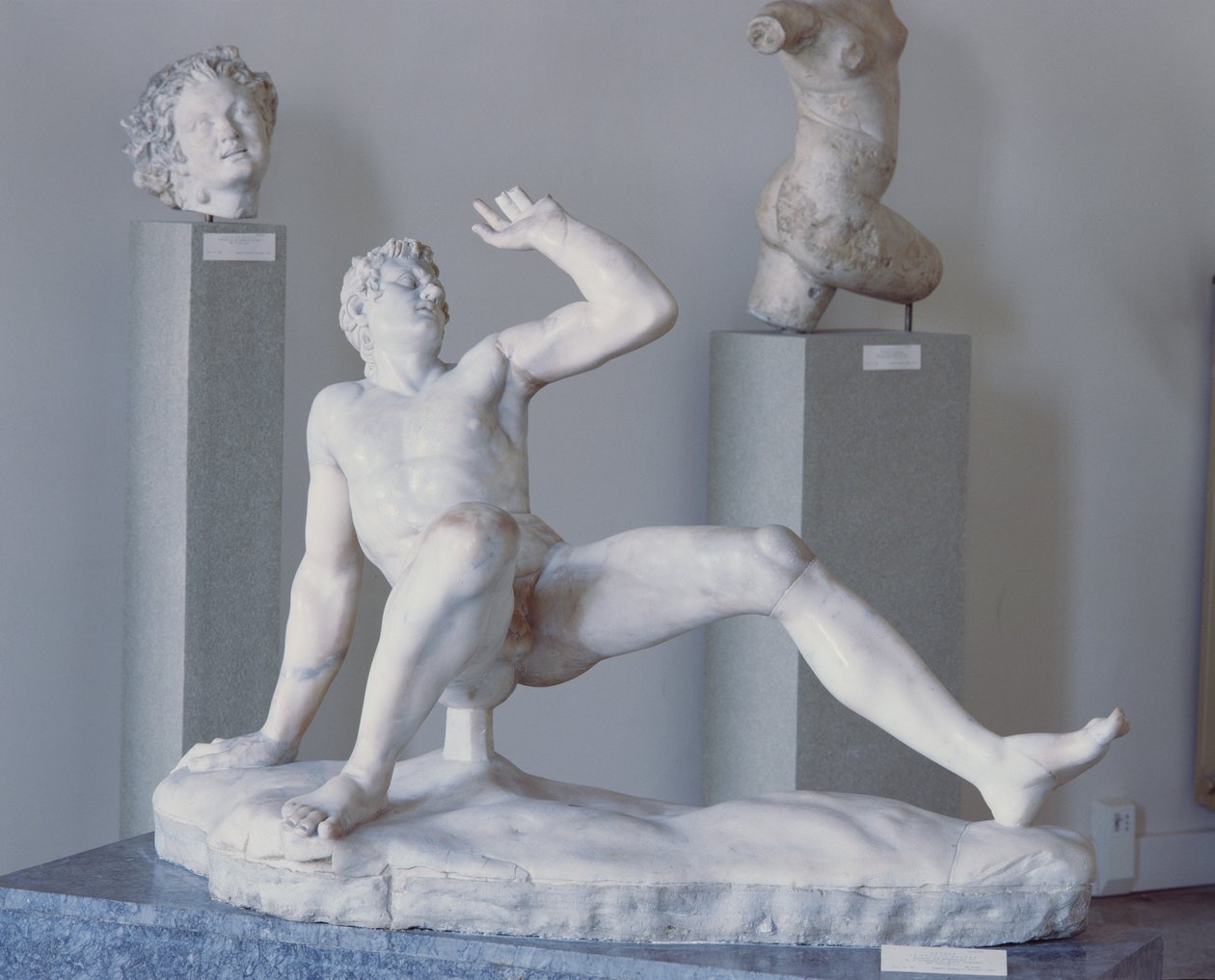 Gallo Cadente (marmor) av Roman