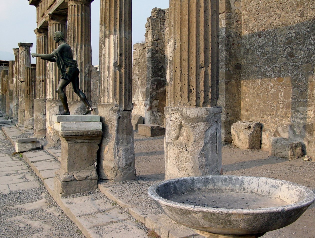 Apollons tempel av Roman