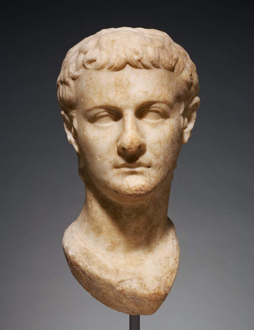 Portretthode av Caligula, ca. 40 e.Kr. (marmor) av Roman