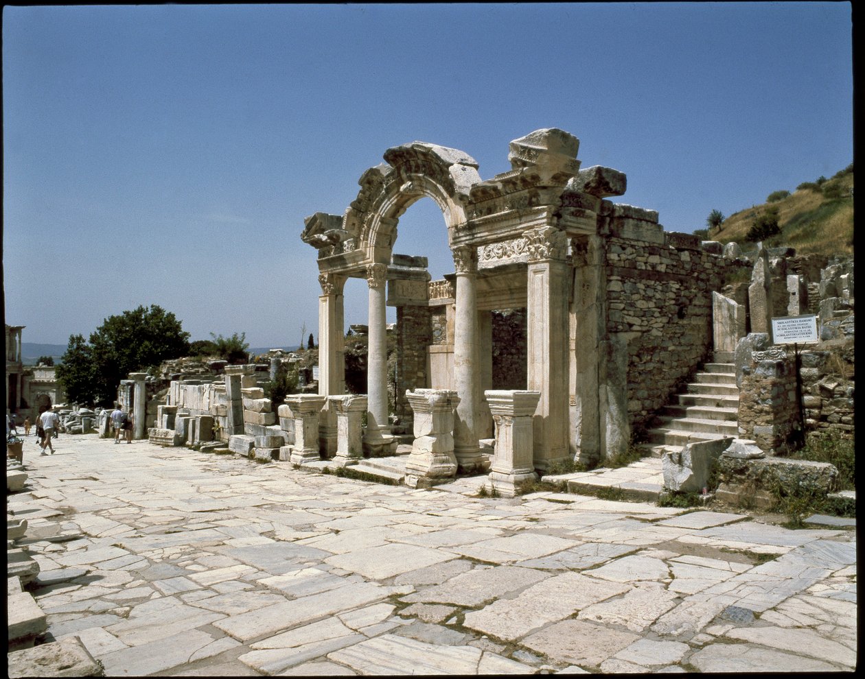 Utsikt over Hadrians tempel av Roman