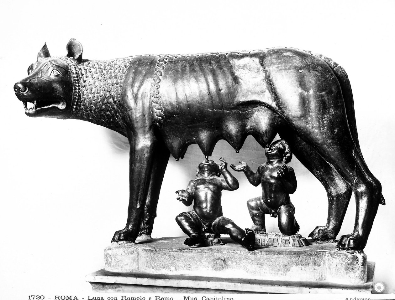 Romulus og Remus (bronse) av Roman Roman