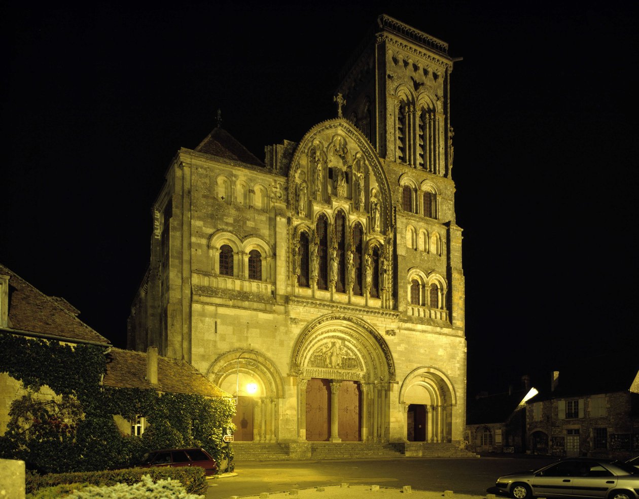 Katedralen i Vezelay (Yonne 89). av Romanesque