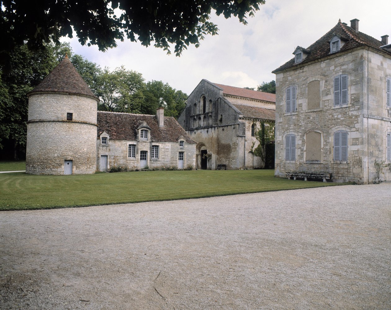 Utsikt over dueslag, kirke og abbedbolig av Romanesque