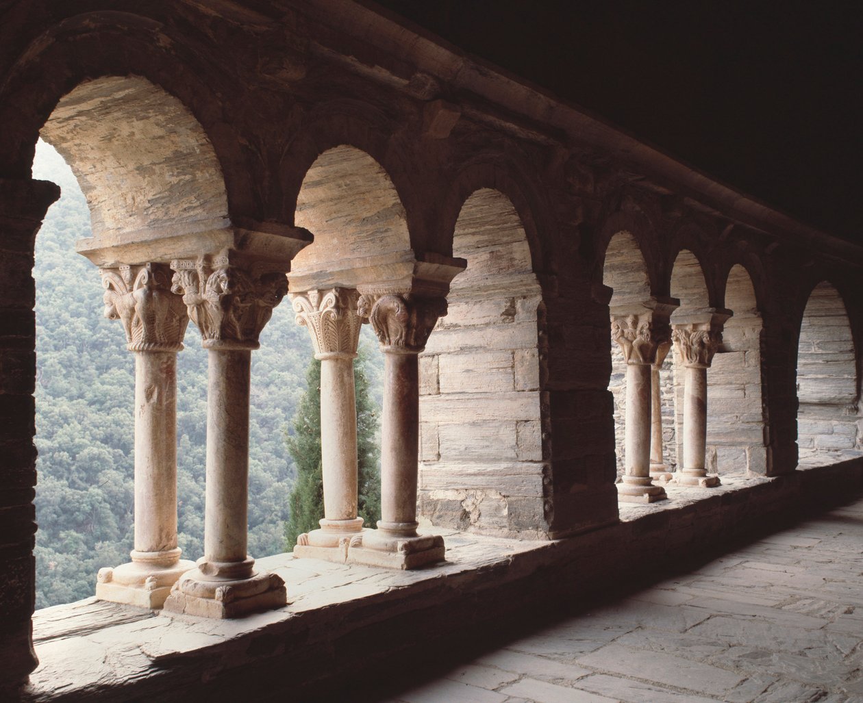 Utsikt over Priory av Romanesque