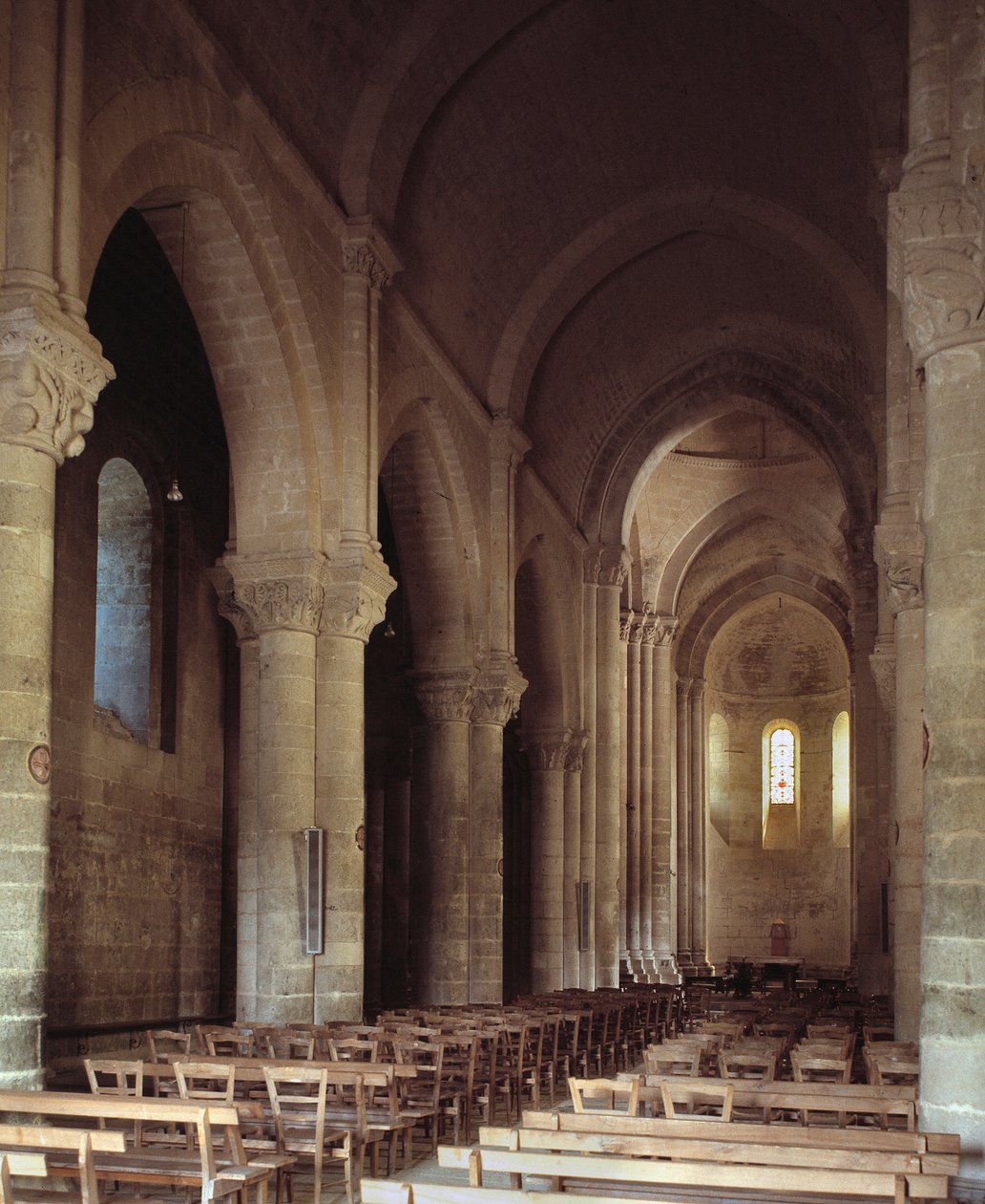 Utsikt over den nordlige apsis av Romanesque