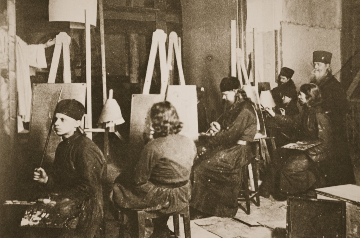 Ikonmaleri ved Valamo-klosteret ved Ladoga-sjøen, ca. 1885 (sepia-bilde) av Russian Photographer