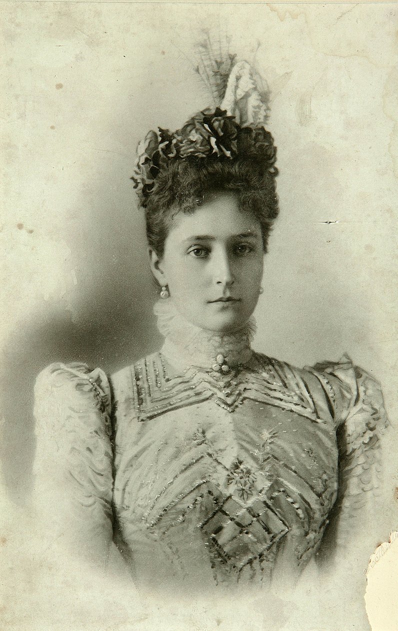 Portrett av keiserinne Alexandra Fyodorovna av Russian Photographer