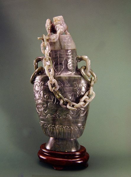 Vase (jade) av School Chinese