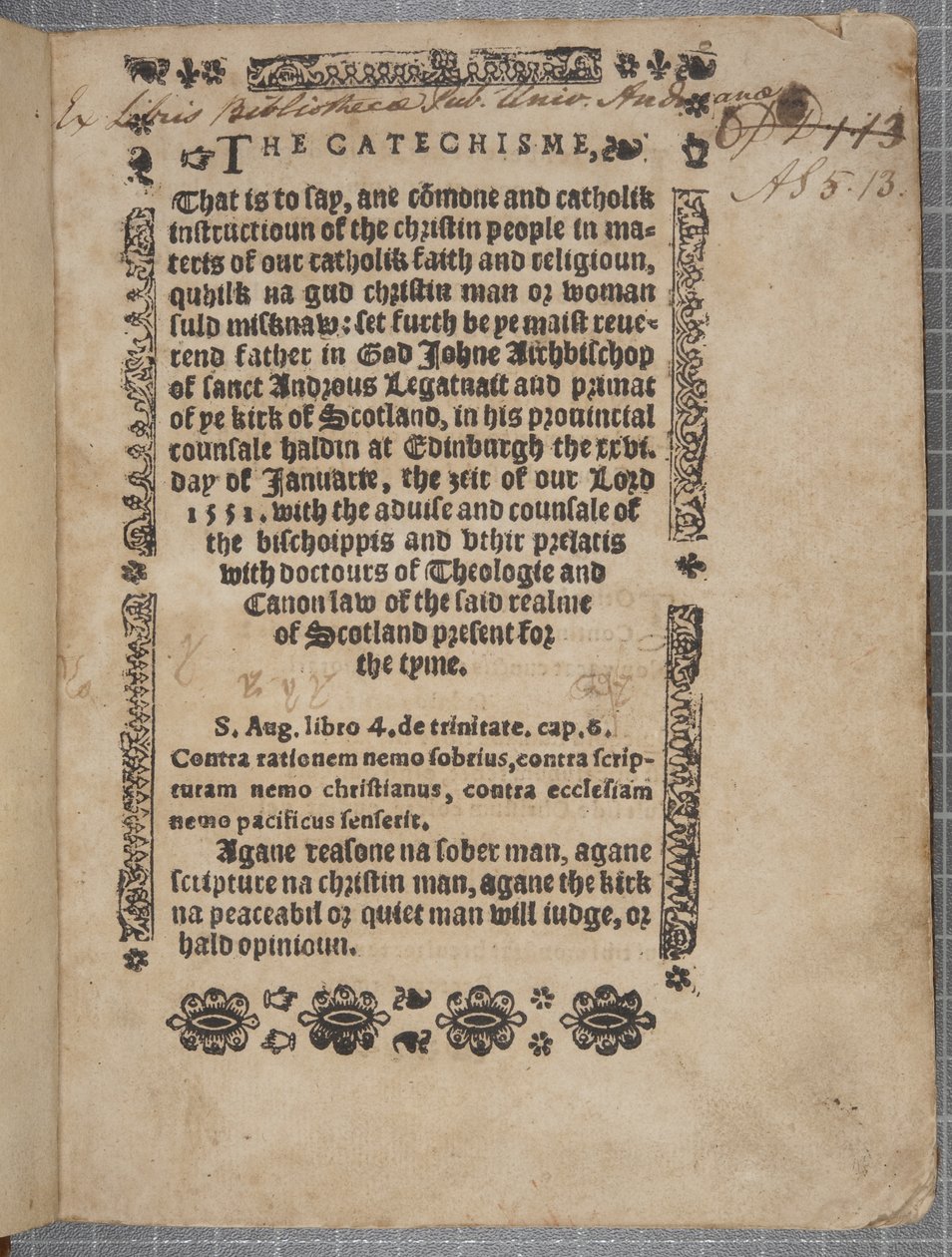 Tittelside til The Catechisme, 1552 av Scottish School