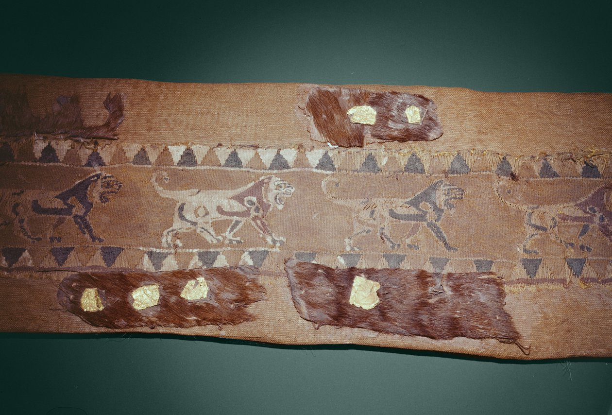 Hestebrystbånd med løver (ull og gull) av Scythian