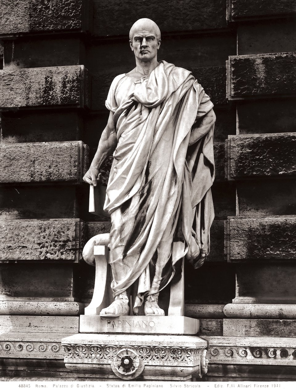 Statue av Emilio Papiniano (marmor) av Silvio Sbricoli