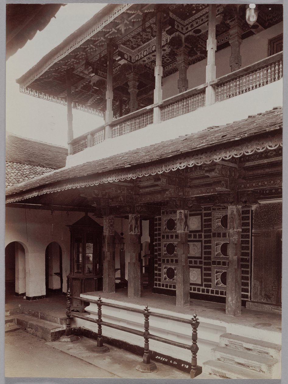 Buddhisttempel i Kandy, Ceylon av Skeen and Co.
