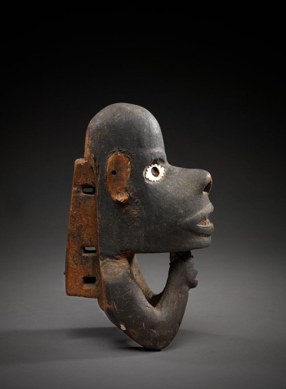 Kanobaugfigurhode, nguzu nguzu, New Georgia, Salomonøyene, tidlig til midten av 1800-tallet (tre og skall) av Solomon Islander