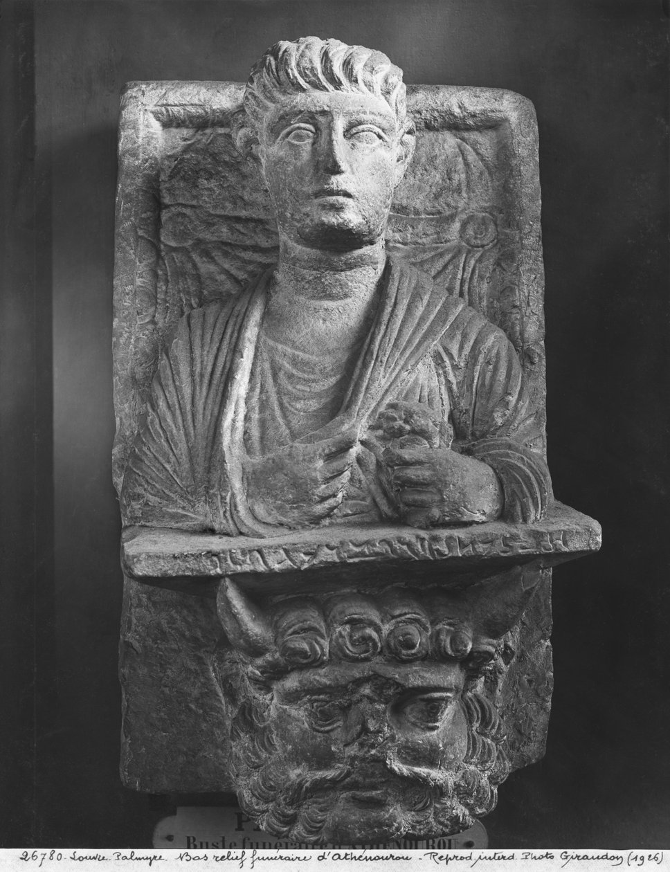Begravelsesrelieff av Athenourou, fra Palmyra, Syria (marmor) av Syrian
