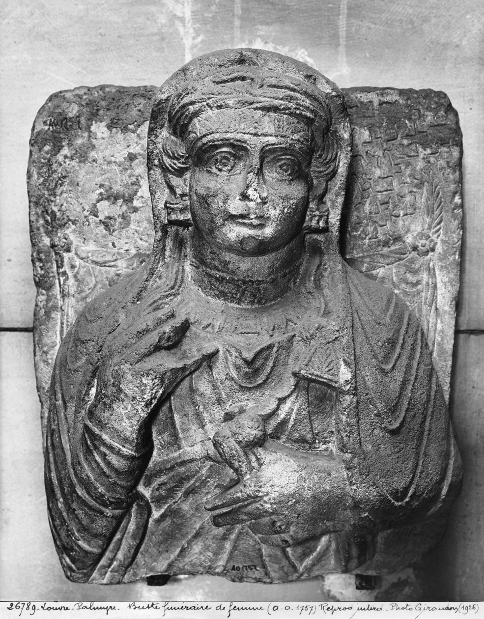 Begravelsesrelieff av en kvinneskikkelse, fra Palmyra, Syria av Syrian