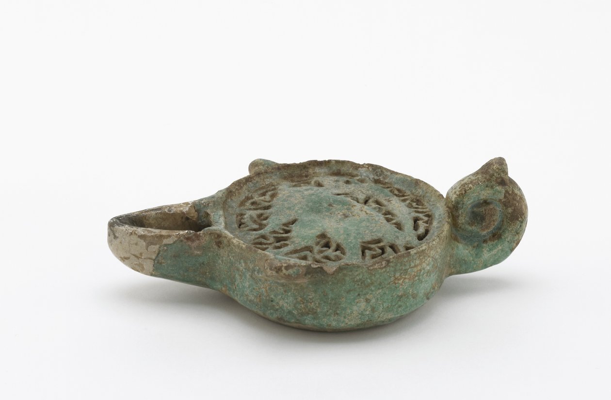 Oljelampe, muligens 1100-1200-tallet (keramikk) av Syrian