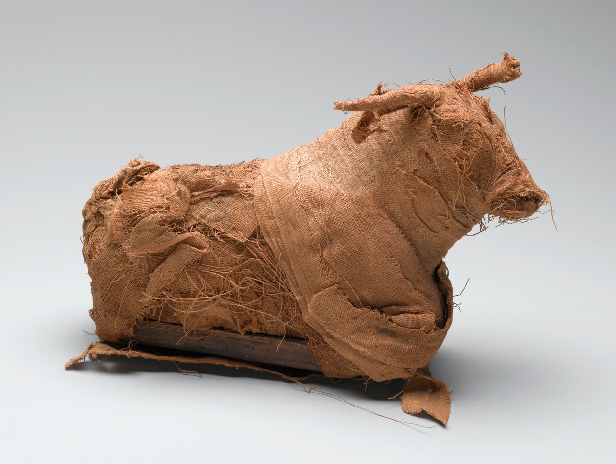 Liten modell av en okse (rør og tøy) av Third Intermediate Period Egyptian