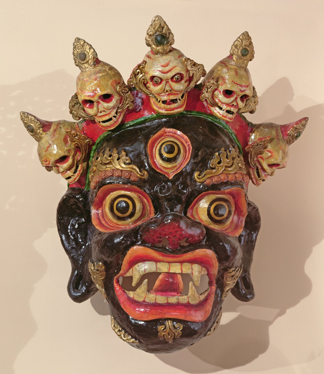 Mahakala dansemaske (malt tre) av Tibetan School