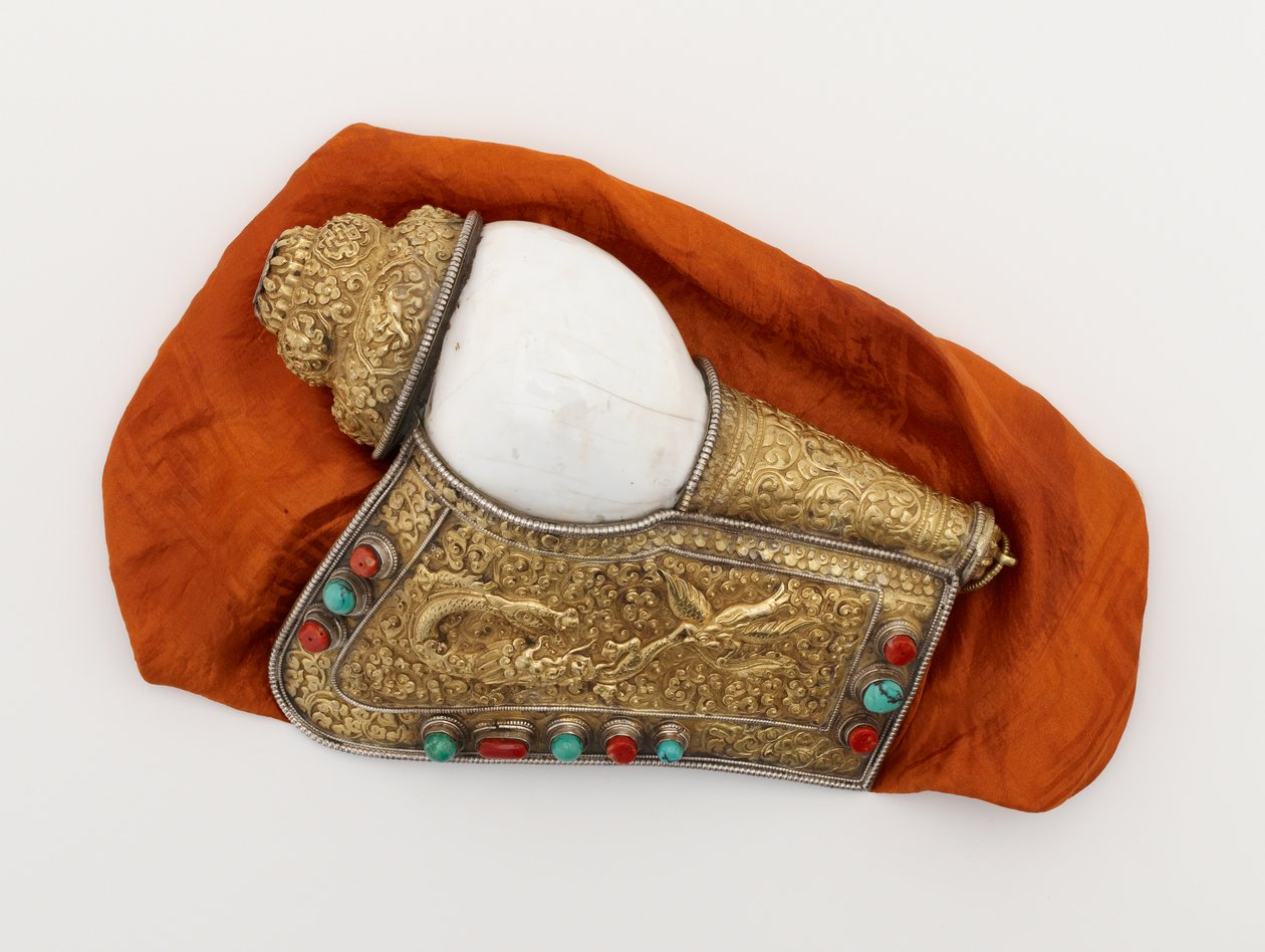 Par med konkyliehorn (møkk-kar) av Tibetan School