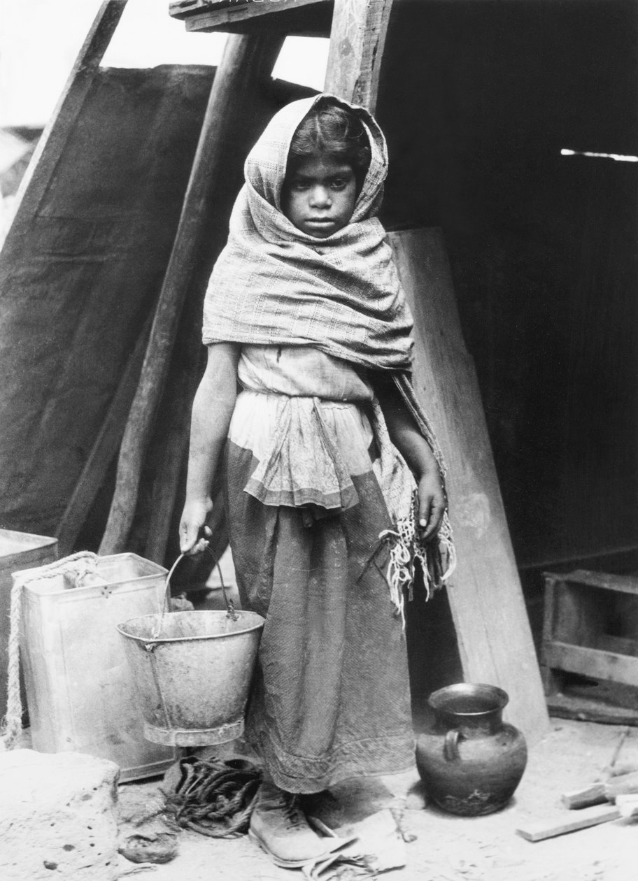Jente som bærer vann, Mexico, 1927 av Tina Modotti