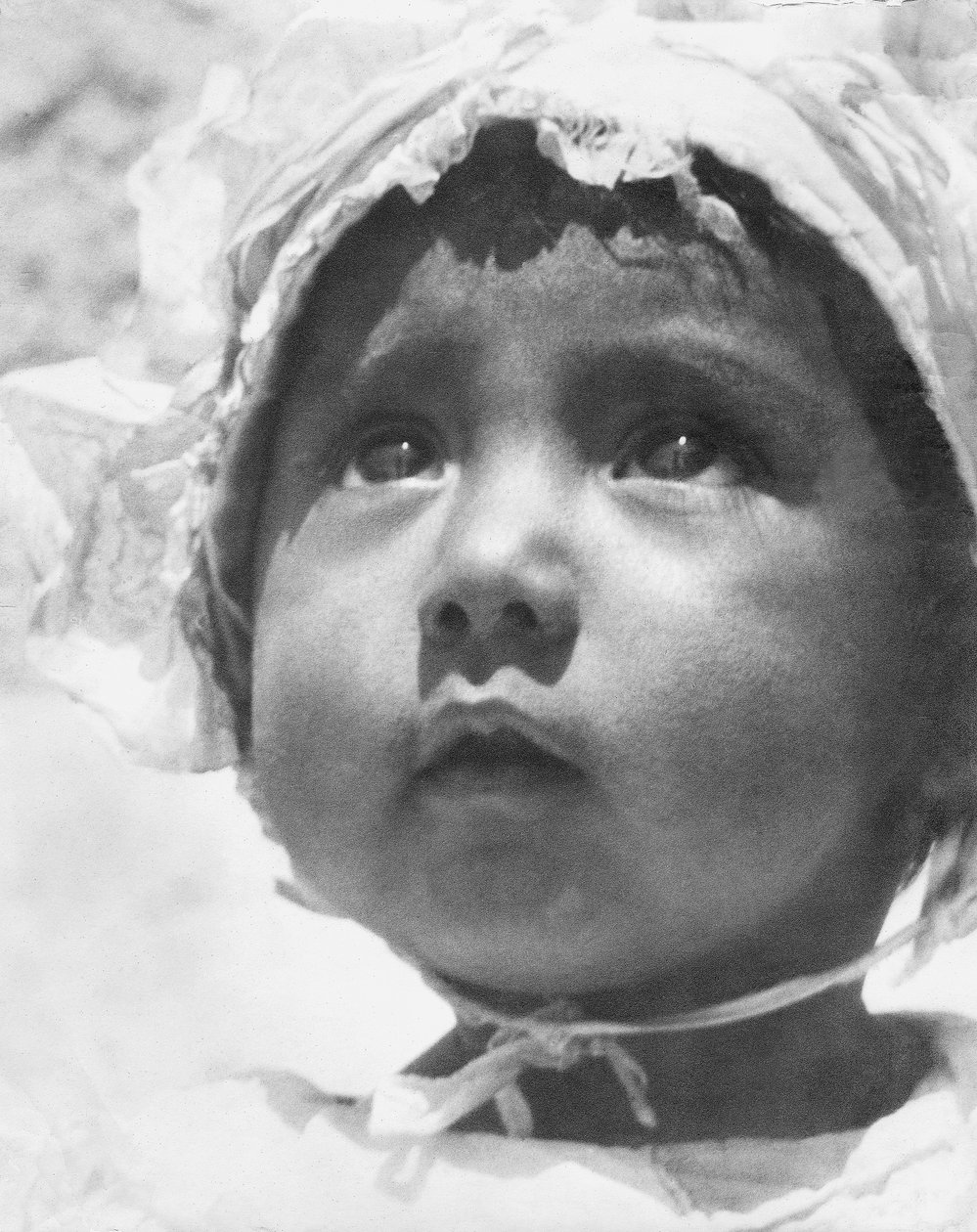Lupe Rivera Marin, første datter av Diego Rivera og Lupe Marin, Mexico City, 1924 av Tina Modotti