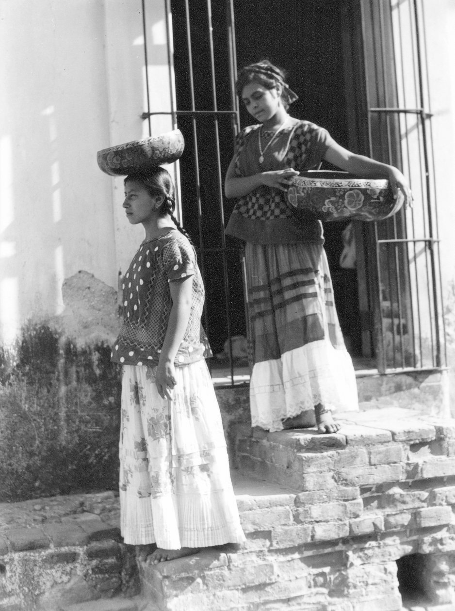 Kvinner i Tehuantepec, Mexico, 1929 av Tina Modotti
