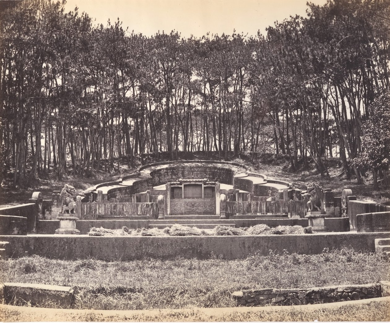Mandaringrav ved Foochow, ca. 1869. av Tung Hing.